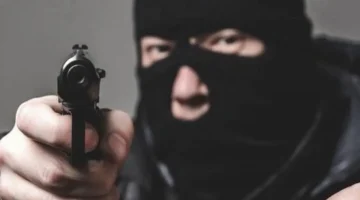 شريك يسرق 3 ملايين جنيه و20 هاتف من تاجر ببولاق الدكرور